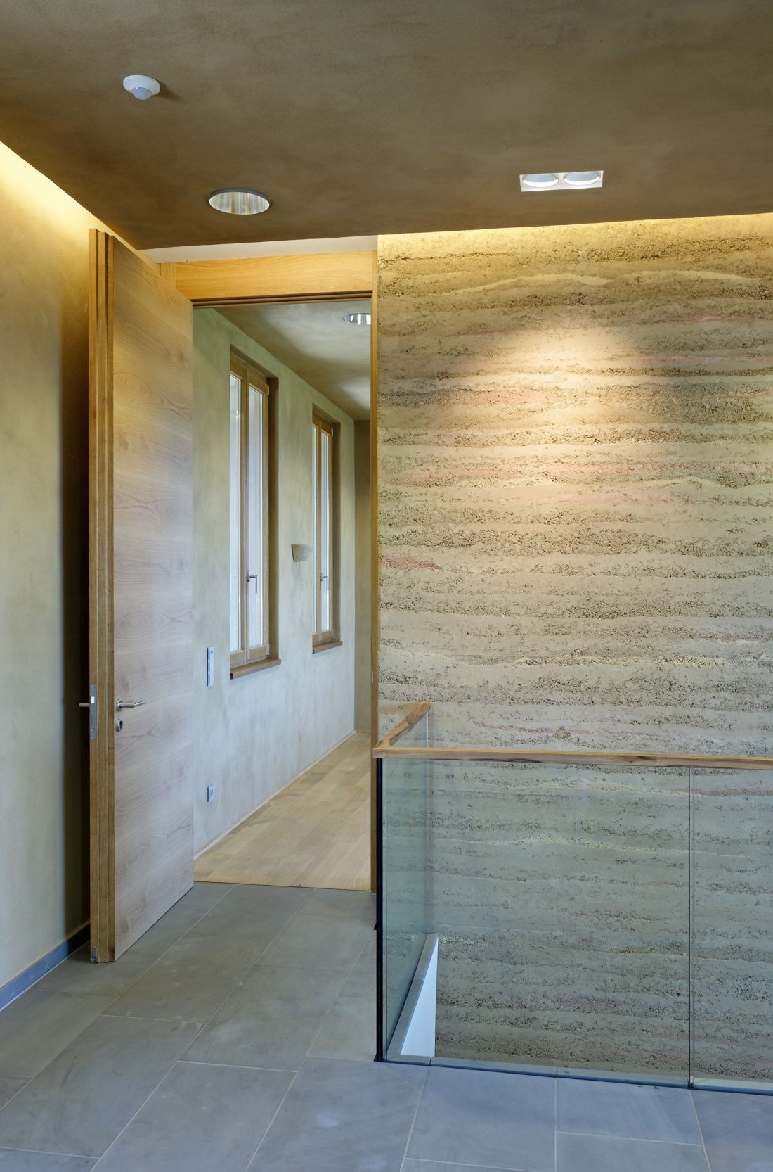 Rammed Earth Wall And Flooring Interiorpark